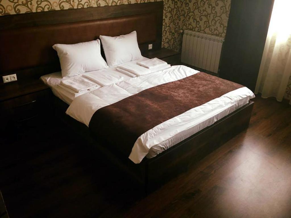 Green Hotel باتومي المظهر الخارجي الصورة
