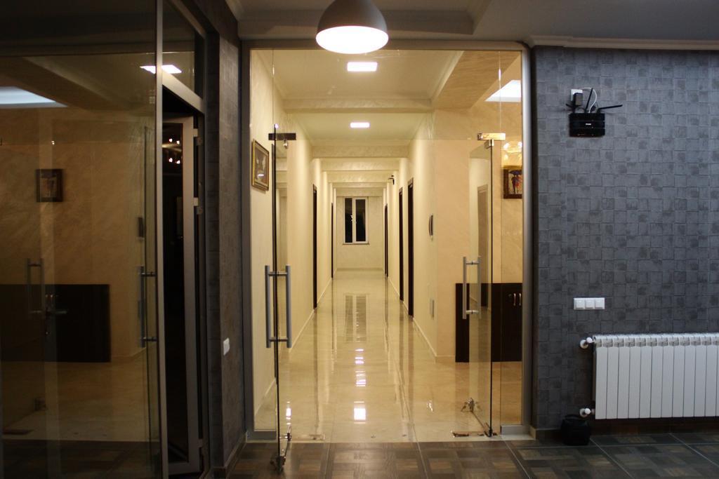 Green Hotel باتومي المظهر الخارجي الصورة